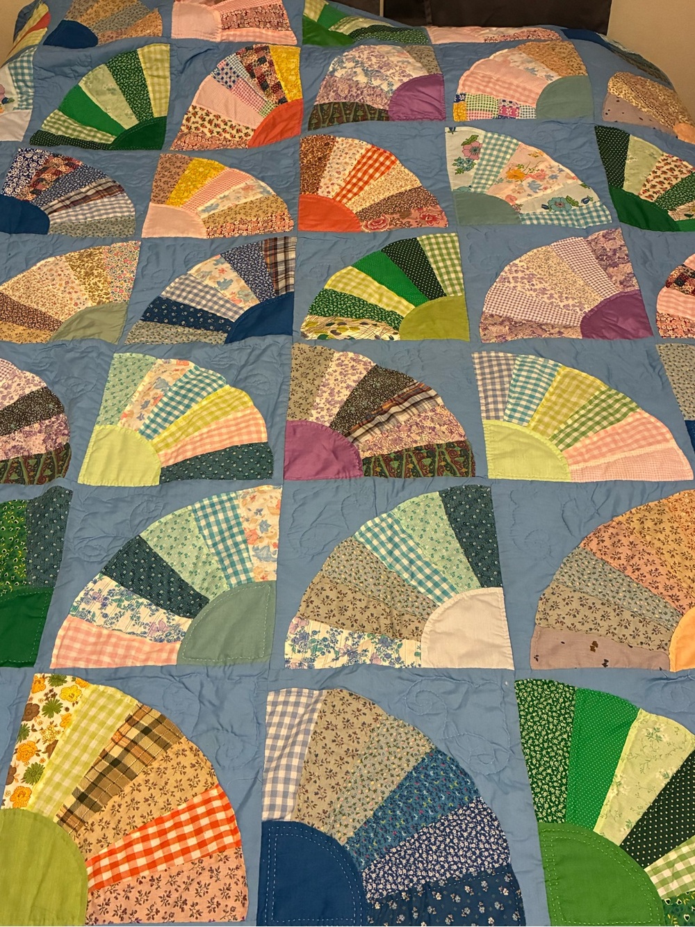 Vintage Hand-Quilted (3/4) & Pieced Grandmother’s Fan Quilt 87 x 80" Full/Queen
